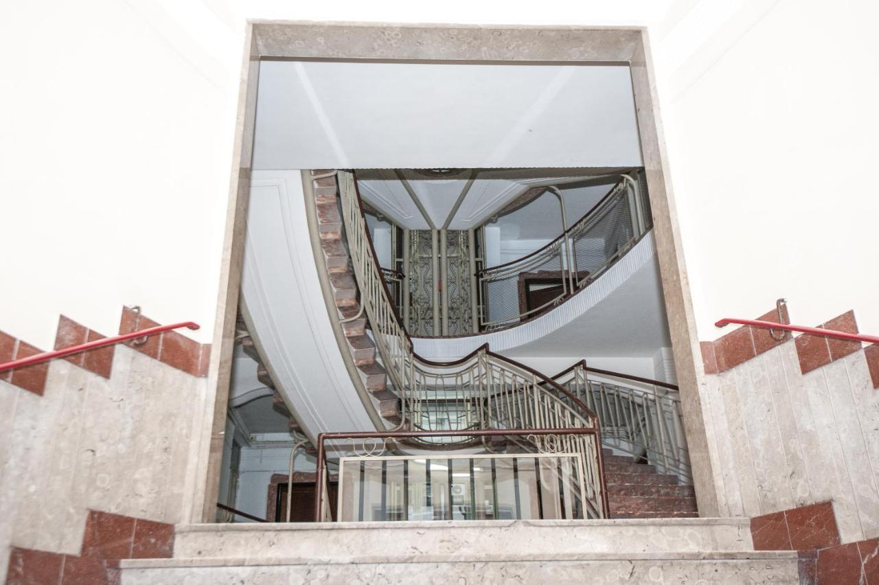 Michelangelo 80 Apartment Νάπολη Εξωτερικό φωτογραφία